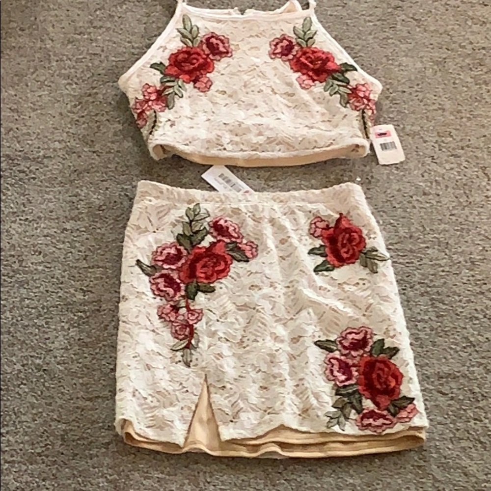 Lace Spaghetti Strap Outfit        NWT